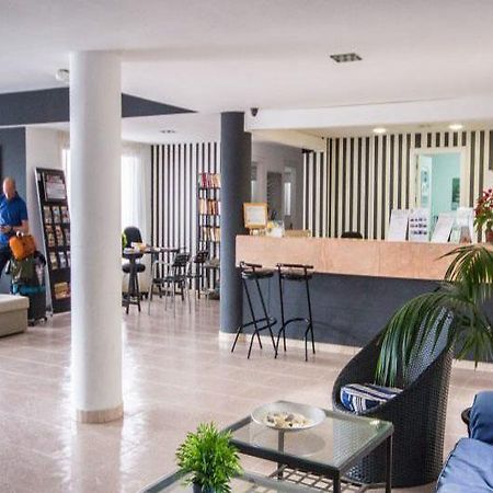 Modern Designer Apartment Тауріто Екстер'єр фото